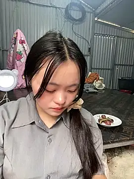 Julia-Elsa online show from November 2025 06:07:02 AM