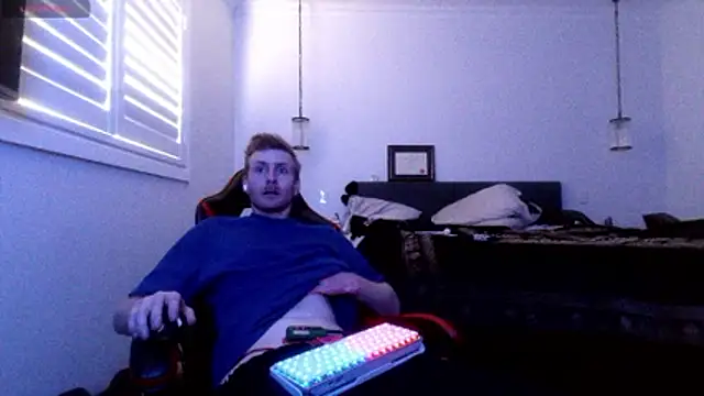 Snapshot of OFFICAL_DICKEDDOWNUNDER chatting on June 2026 03:22:02 AM OFFICAL DICKEDDOWNUNDER online show from June 2026 03:22:02 AM