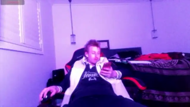 Snapshot of OFFICAL_DICKEDDOWNUNDER chatting on June 2026 04:41:01 PM OFFICAL DICKEDDOWNUNDER online show from June 2026 04:41:01 PM