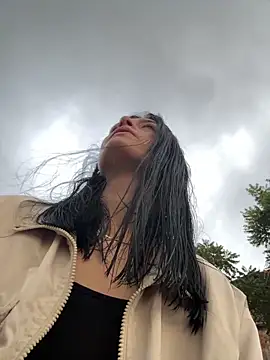 Snapshot of LiaCollings chatting on November 2025 08:56:01 PM LiaCollings online show from November 2025 08:56:01 PM