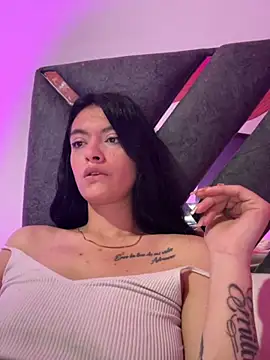 Snapshot of LiaCollings chatting on November 2025 11:55:01 AM LiaCollings online show from November 2025 11:55:01 AM