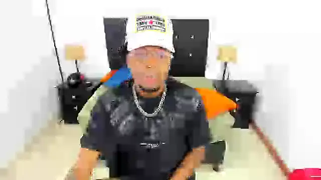 Snapshot of maikol_monstercock chatting on October 2025 02:12:01 AM maikol monstercock online show from October 2025 02:12:01 AM