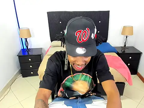 Snapshot of maikol_monstercock chatting on October 2025 04:14:01 AM maikol monstercock online show from October 2025 04:14:01 AM