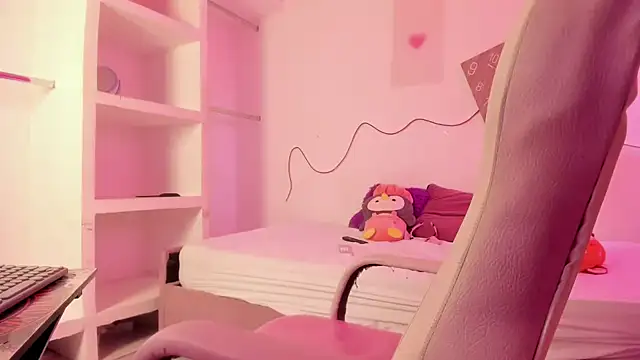 Valy hot online show from October 2025 04:31:02 PM