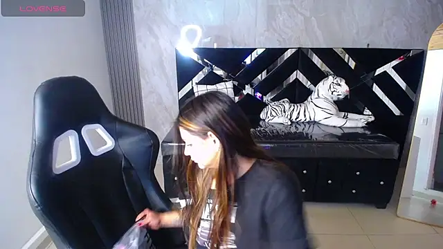 emily cooper t online show from September 2025 03:08:01 AM