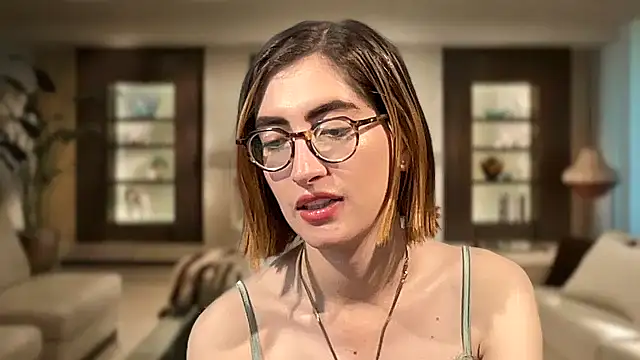 rousseblossom online show from November 2025 01:32:02 AM