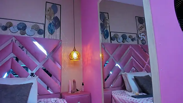 Snapshot of SweetMichel_ chatting on October 2025 12:14:02 PM SweetMichel online show from October 2025 12:14:02 PM