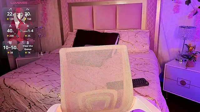 AlanaOdison online show from November 2025 08:56:01 PM