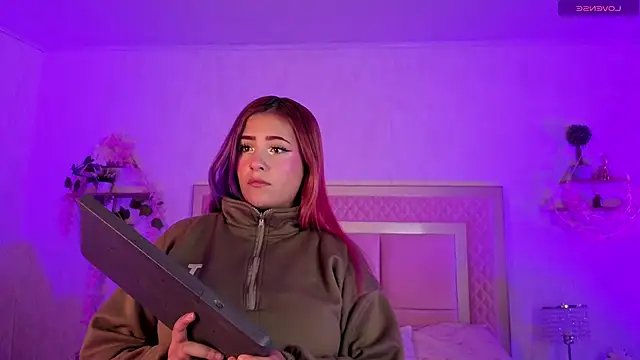 AlanaOdison online show from October 2025 05:20:01 AM