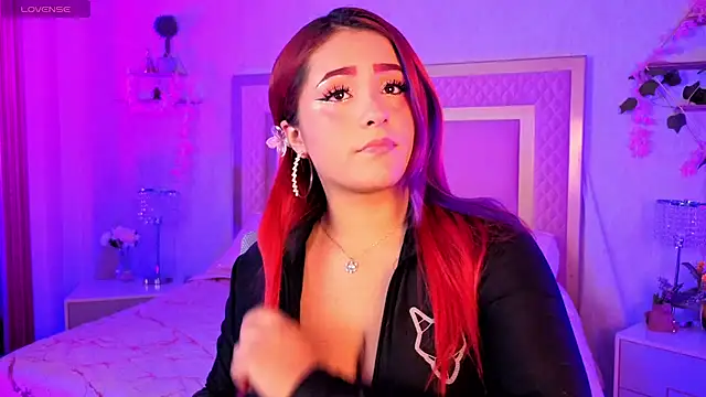 AlanaOdison online show from November 2025 08:35:02 PM