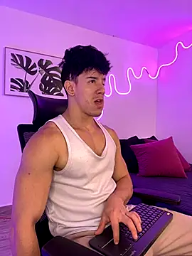 MaxCooper1 online show from September 2025 08:56:01 PM