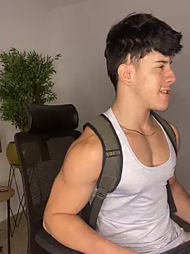 MaxCooper1 online show from September 2025 09:06:02 PM