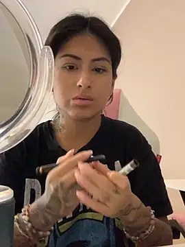 mrskarmaa online show from November 2025 05:55:02 AM