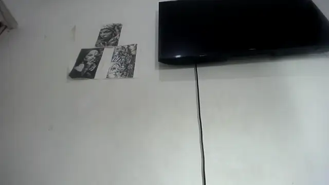 Snapshot of Foxy_Lovex chatting on October 2025 10:43:02 PM Foxy Lovex online show from October 2025 10:43:02 PM