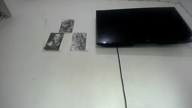 Snapshot of Foxy_Lovex chatting on December 2025 10:04:01 PM Foxy Lovex online show from December 2025 10:04:01 PM