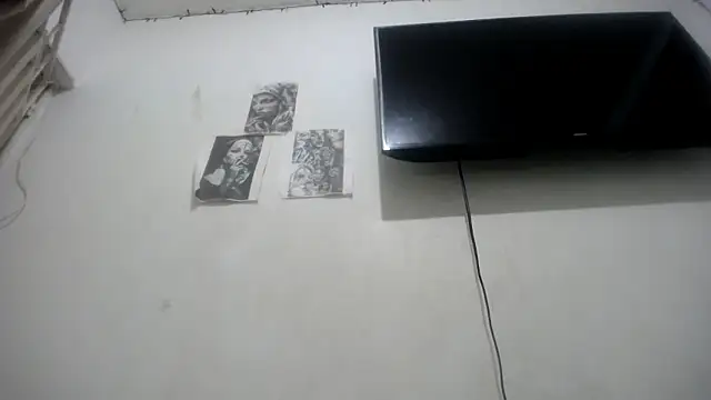 Snapshot of Foxy_Lovex chatting on February 2026 01:22:01 AM Foxy Lovex online show from February 2026 01:22:01 AM