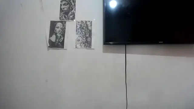 Snapshot of Foxy_Lovex chatting on December 2025 08:33:01 PM Foxy Lovex online show from December 2025 08:33:01 PM