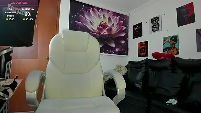 lycoris 19 online show from November 2025 09:07:02 PM