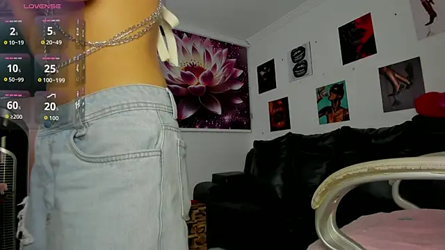 lycoris 19 online show from December 2025 10:25:01 PM