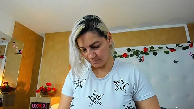 Heidy milf online show from February 2026 08:08:02 PM