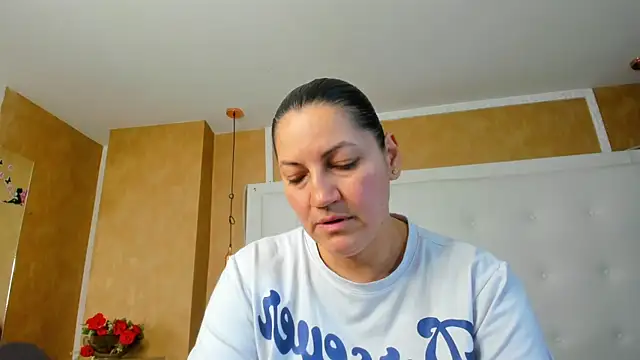 Heidy milf online show from July 2026 08:30:01 PM