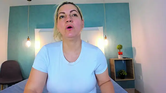 Heidy milf online show from January 2026 08:23:01 PM