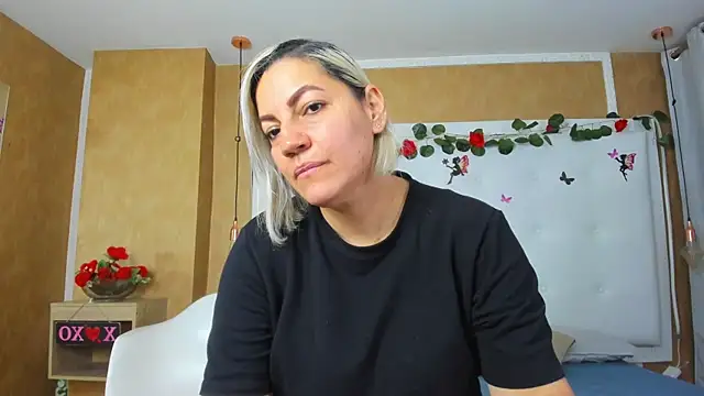 Heidy milf online show from February 2026 04:08:01 PM