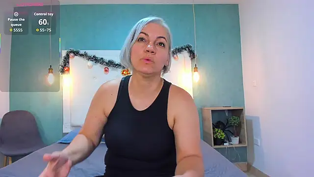 Heidy milf online show from December 2025 09:12:01 PM