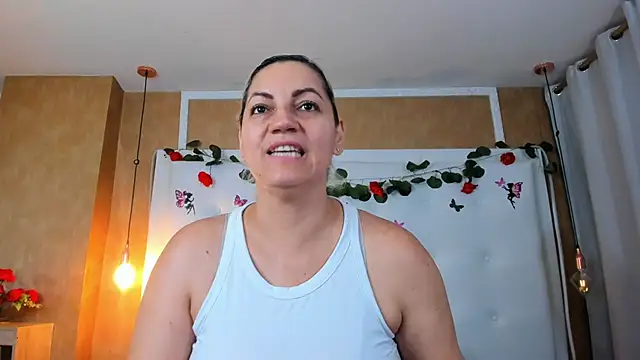 Heidy milf online show from February 2026 08:07:01 PM