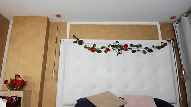 Snapshot of Heidy_milf chatting on May 2026 08:34:01 PM Heidy milf online show from May 2026 08:34:01 PM