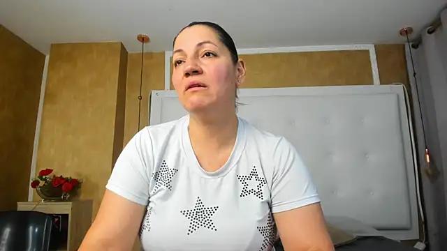 Snapshot of Heidy_milf chatting on June 2026 08:30:01 PM Heidy milf online show from June 2026 08:30:01 PM