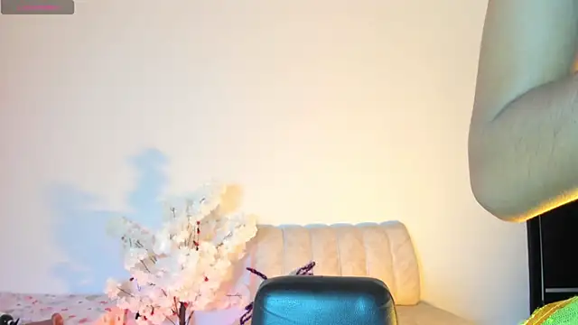 luxurykatty online show from October 2025 11:25:02 PM