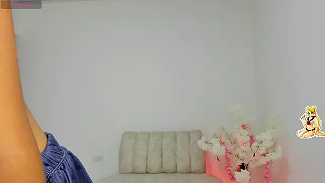 Snapshot of luxurykatty chatting on September 2025 10:24:02 PM luxurykatty online show from September 2025 10:24:02 PM