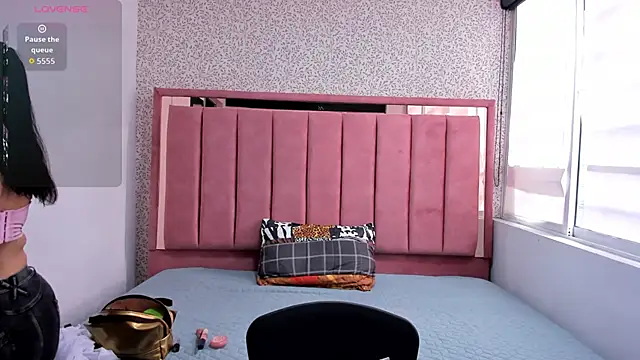 Barbara fox   online show from January 2026 12:00:01 PM