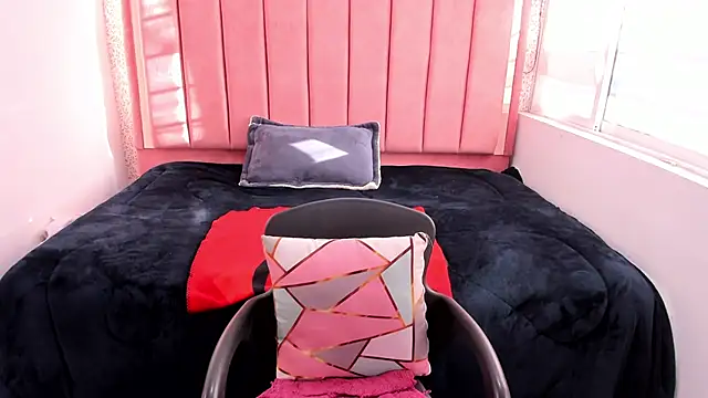 Snapshot of Barbara_fox__ chatting on November 2025 11:44:02 AM Barbara fox online show from November 2025 11:44:02 AM