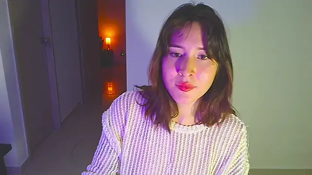 Yulienneg online show from April 2026 03:24:02 AM