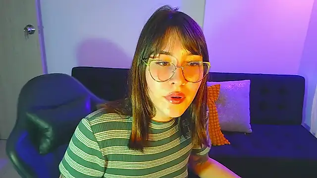 Yulienneg online show from February 2026 02:11:01 AM