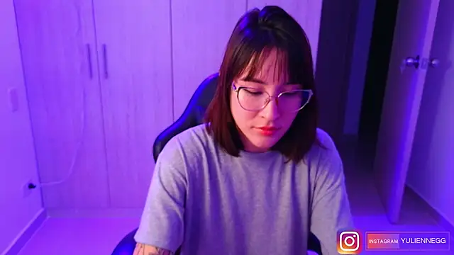 Yulienneg online show from September 2025 11:55:01 PM