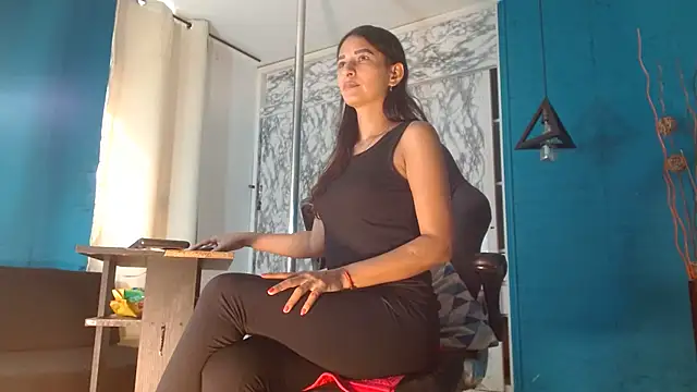 Snapshot of hanna_mooreee chatting on September 2025 06:57:02 PM hanna mooreee online show from September 2025 06:57:02 PM