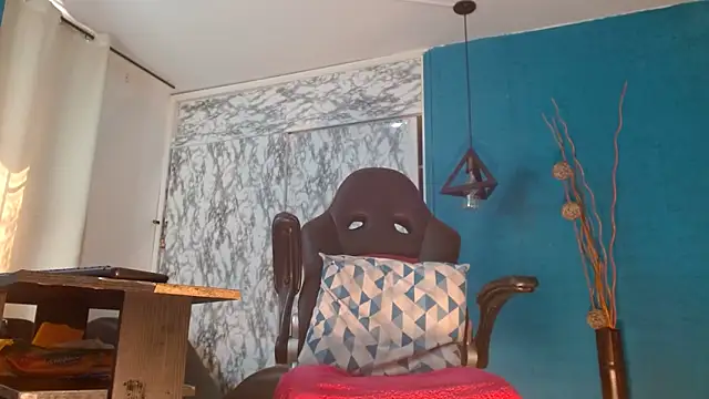 hanna mooreee online show from March 2026 07:01:01 PM