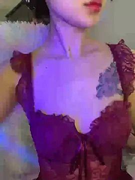 Snapshot of Sexlove_bb chatting on April 2026 02:31:01 AM Sexlove bb online show from April 2026 02:31:01 AM