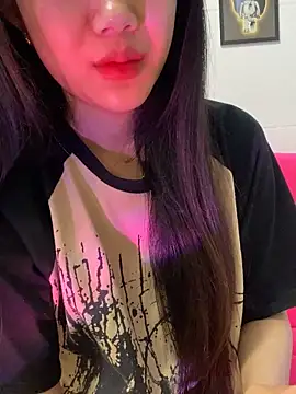 Snapshot of Sexlove_bb chatting on February 2026 10:50:02 PM Sexlove bb online show from February 2026 10:50:02 PM