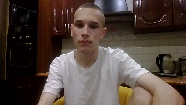 your   honeyy online show from February 2026 06:20:01 PM