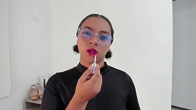 Snapshot of Angellit_Afrodita_ chatting on November 2025 11:21:02 AM Angellit Afrodita online show from November 2025 11:21:02 AM