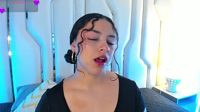 Angellit Afrodita  online show from May 2026 09:20:02 AM
