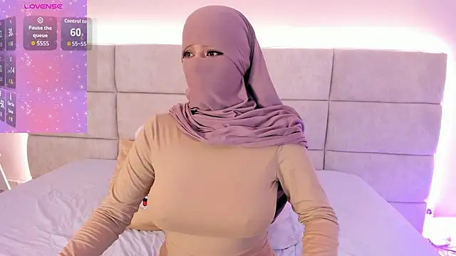  Nadiaa online show from December 2025 07:13:01 PM