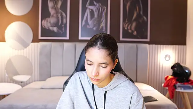 Snapshot of pinkloly chatting on October 2025 07:47:02 PM pinkloly online show from October 2025 07:47:02 PM