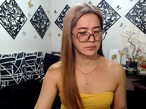 Snapshot of TheMISTRESSx69 chatting on June 2026 02:33:01 PM TheMISTRESSx69 online show from June 2026 02:33:01 PM