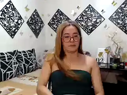Snapshot of TheMISTRESSx69 chatting on June 2026 11:09:01 PM TheMISTRESSx69 online show from June 2026 11:09:01 PM