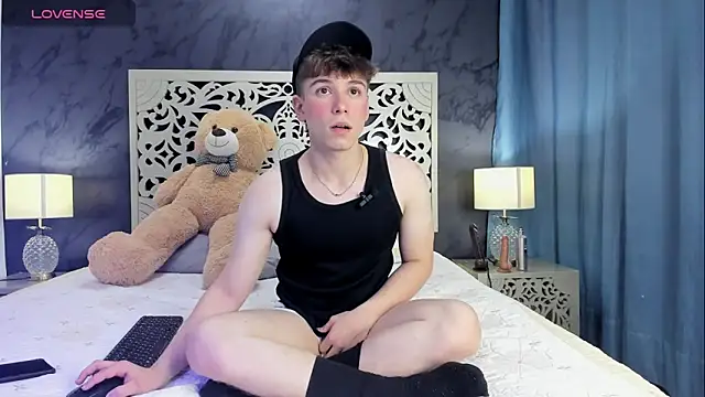 TaylerWhite online show from November 2025 12:20:01 PM